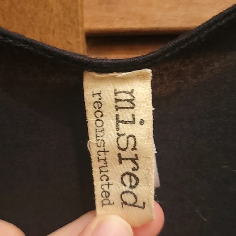 Mis reconstructed cross tank top - Picture 4 of 6